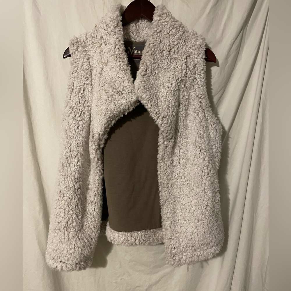 SHERPA VEST WITH POCKETS SIZE SMALL